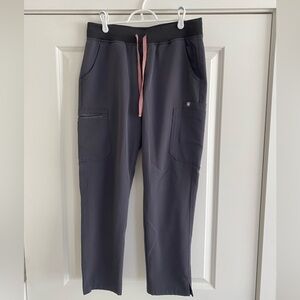Figs charcoal medium scrub pants